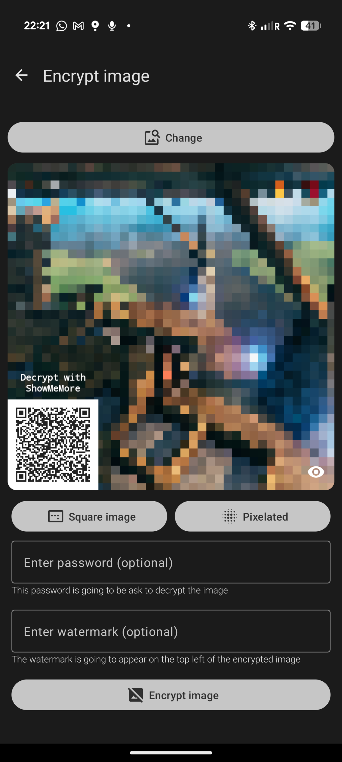ShowMeMore: ShowMeMore la nasconde dietro un QR code. La vede solo chi scegli tu.